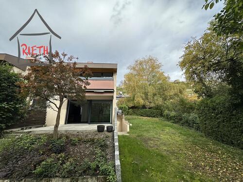 Foto - * Modernisierte DHH mit Garten in toller Randlage *