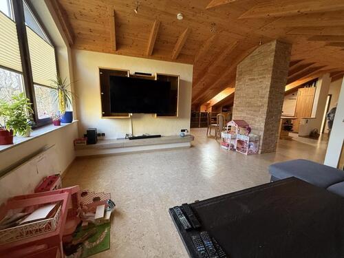 Foto - Charmante 2-Zimmer-Mietwohnung - 790,00&nbsp;EUR Kaltmiete, ca.&nbsp; 85,00&nbsp;m&sup2;