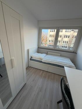 Foto - Möbliertes WG Zimmer in München Pasing