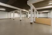 Foto - Moderne Lagerhalle mit ca. 400 m², Bürofläche und Aufzug – sofort verfügbar