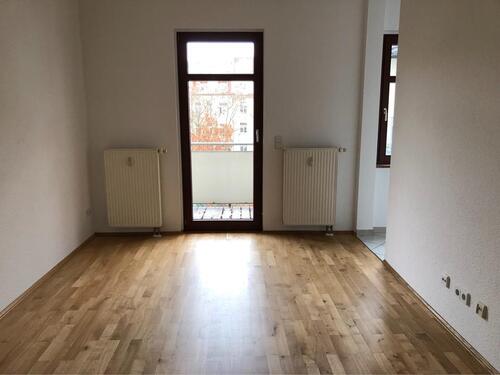 Foto - Modernisierte 2-Zimmer-Wohnung mit Balkon in Leipzig Zentrum-West