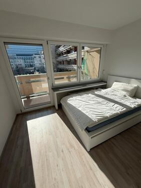 Foto - Möbliertes WG Zimmer mit privaten Balkon in München Pasing