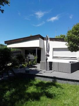 Foto - Pferdehof Aussiedlerhof bei Herrenberg — Haus + Stall + Koppel