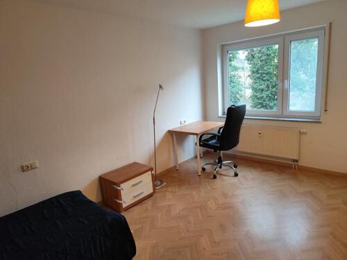 Foto - Zentrales Helles Zimmer in 2er Frauen-WG