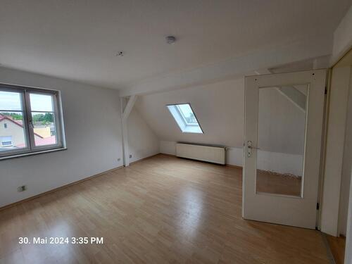 Foto - 2-Raum Wohnung im DG - 450,00&nbsp;EUR Kaltmiete, ca.&nbsp; 40,00&nbsp;m&sup2;