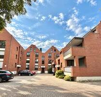 Großzügige ca. 100qm 3-Zimmer-Dachgeschosswohnung mit Klimaanlage - Mönchengladbach Nord