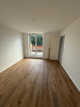 Foto - renovierte 2 Zi Whg mit neuer EBK und großer Dachterrasse in Heid