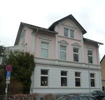 LG-ZENTRUM: VIER-ZIMMER-EG-WOHNUNG (BIS 31.03.2027 BEFRISTET) - Lüneburg