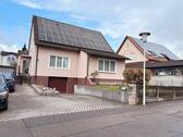 Foto - Großes Einfamilienhaus mit Garten in ruhiger Wohnanlage