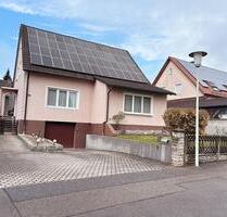 Großes Einfamilienhaus mit Garten in ruhiger Wohnanlage - Abensberg