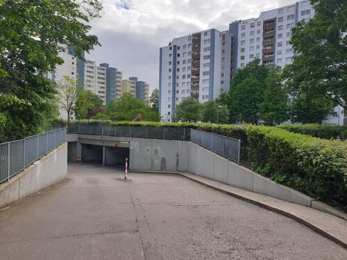 Foto - Garage in Tiefgaragenanlage - 90,00&nbsp;EUR Miete,