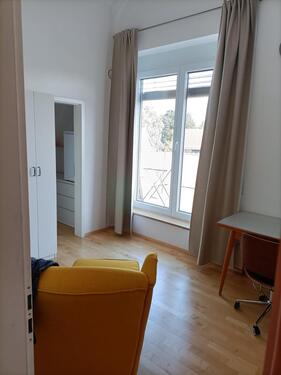 Foto - Möblierte Mini-Wohnung mit Dachterrasse Nähe Bahnhof