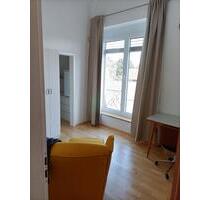 Möblierte Mini-Wohnung mit Dachterrasse Nähe Bahnhof - Dachau