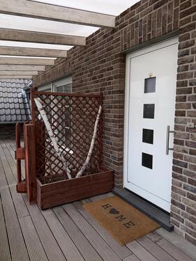 Foto - Etagenwohnung mit Wärmepumpe, Balkon, Garten, Badewanne & Garage