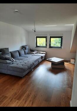 Foto - Teil möblierte 1-Zimmer-DG Wohnung Balkon