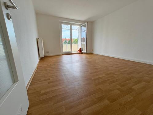 Foto - 4-Zimmer-Wohnung mit Badewanne und Balkon