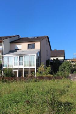 Foto - Großzügiges Familienhaus im Romantischen Weinort EIbelstadt