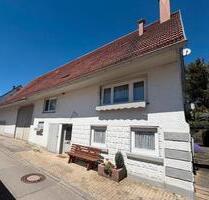 Einfamilienhaus mit Ökonomietrakt Scheune - Schramberg