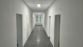 Foto - Große bezugsfertige Wohnung - 6,5 Zimmer + 3 Stellplätze