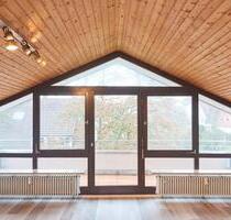 1,5-Zi.-DG-Wohnung, 55 m², Süd-Balkon, neue EBK, 2 Min - Leinfelden-Echterdingen