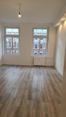 Foto - Wundervoll sanierte 4-Zimmer + Balkon WG geeignet 4 Personen