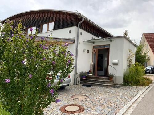Foto - Wunderschönes Einfamilienhaus in Holzständerbauweise zu vermieten