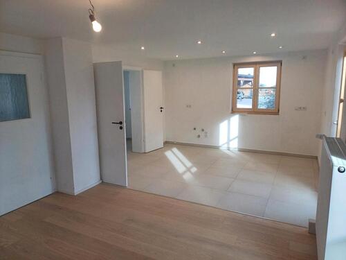 Foto - Einfamilienhaus - 2.900,00&nbsp;EUR Kaltmiete, ca.&nbsp; 178,00&nbsp;m&sup2;