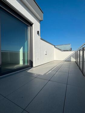 Foto - Helle 78m2 Dachterassen-Wohnung in zentraler Lage zu vermieten