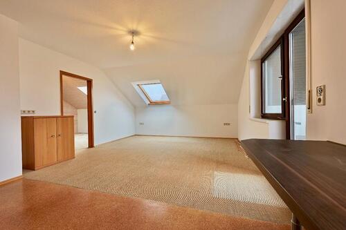 Foto - 4 Zimmer Dachgeschoßwohnung zur Miete in Erbach