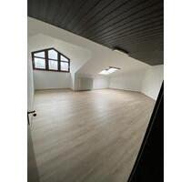 Stilvolle 2-Zimmer Dachgeschosswohnung - Bodenkirchen