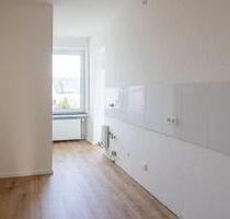 Vorankündigung. Kernsanierte 3 Zimmer Wohnung 75m², zentral - Velbert