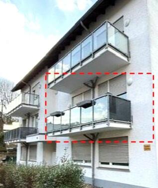 Foto - Helle 2-Zimmer-Wohnung im 1. OG mit Balkon. Auch WG geeignet!