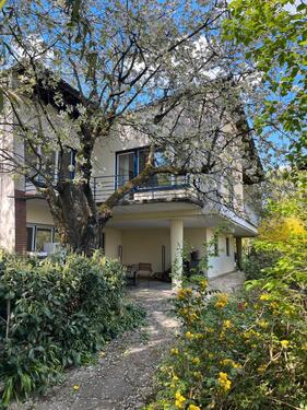 Foto - Freistehendes Einfamilienhaus in Hanglage mit Panoramablick