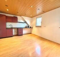 Helle 2-Zimmer-Wohnung in Weiden-Moosbürg – 58 m² + Stellplatz - Weiden in der Oberpfalz