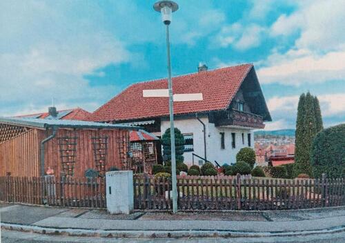 Foto - Einfamilienwohnhaus mit Single-Wohnung in Wetterfeld