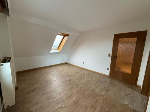 Foto - 3 Zimmer Dachgeschoßwohnung zur Miete in Hahnbach