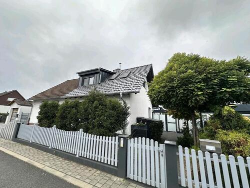 Foto - Charmante Doppelhaushälfte mit 5 Zimmern in Mannheim-Schönau