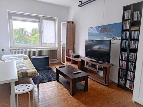 Foto - Zimmer mit Balkon in Wohnung zur Zwischenmiete, möbiliert