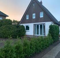 Einfamielenhaus mit Wintergarten zum 01.03.2026 zu Vermieten - Schortens