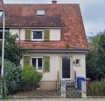 Sanierungsbedürftiges Reihenendhaus in Konstanz-Fürstenberg