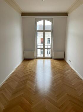 Foto - Großzügiges Zimmer mit Bad in zentraler Mitte-Lage