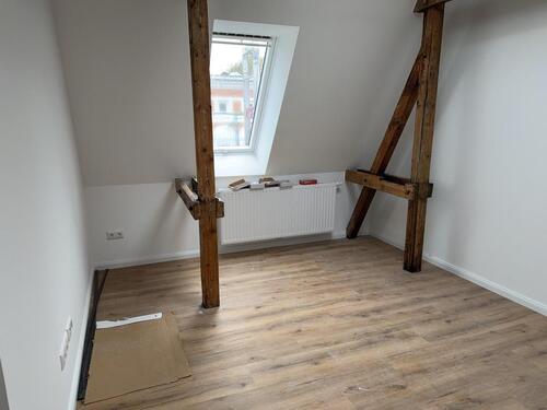 Foto - Nur für Physio oder Ergotherapeut Charmante sanierte 2 oder 3-Zimmer-Altbauwohnung Neubau-Standard.
