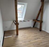 Nur für Physio oder Ergotherapeut Charmante sanierte 2 oder 3-Zimmer-Altbauwohnung Neubau-Standard. - Hamburg Eimsbüttel