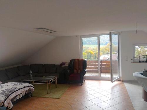 Foto - Günstige geräumige 3,5 DG Wohnung