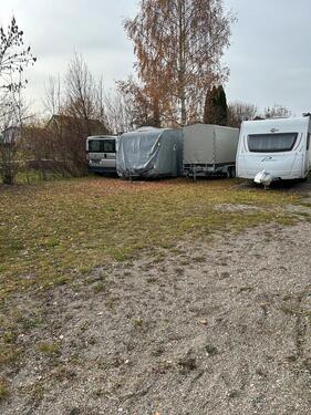 Foto - Winter Stellplatz für Camper Wohnmobil Wohnwagen Anhänger Boot