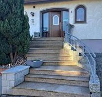 Einfamilienhaus - 440.000,00&nbsp;EUR Kaufpreis, ca.&nbsp; 218,00&nbsp;m&sup2; in Balingen (PLZ: 72336)