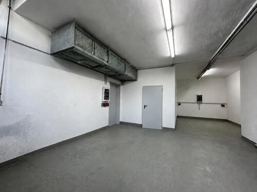 Foto - Siegburg 44 m² Lager EG Lagerfläche Lagerhalle Lagerraum