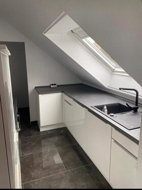 Foto - Schöne helle Dachgeschosswohnung im Zweifamilienhaus