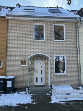 Foto - Mittelreihenhaus mit Garten und Carport in Alt-Laatzen