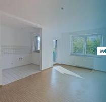 Sanierte 2-Zimmer-Wohnung mit Balkon und Tageslichtbad - Leuna
